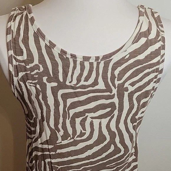 Ann Taylor Loft zebra print tank top womens size M - Picture 6 of 8